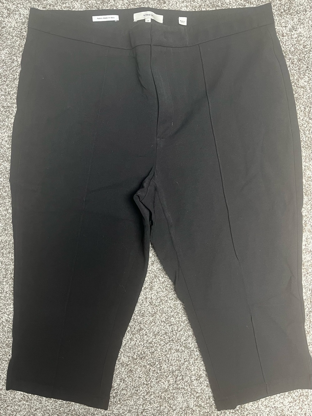 Vince Black Flat Front Capri Pants Women’s Size 12 Italian Fabric